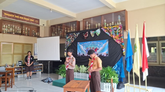Belajar Berdemokrasi