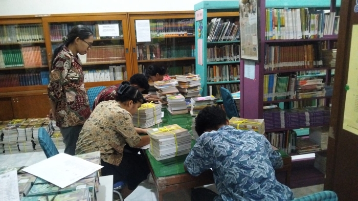 Peminjaman Buku Paket Pelajaran