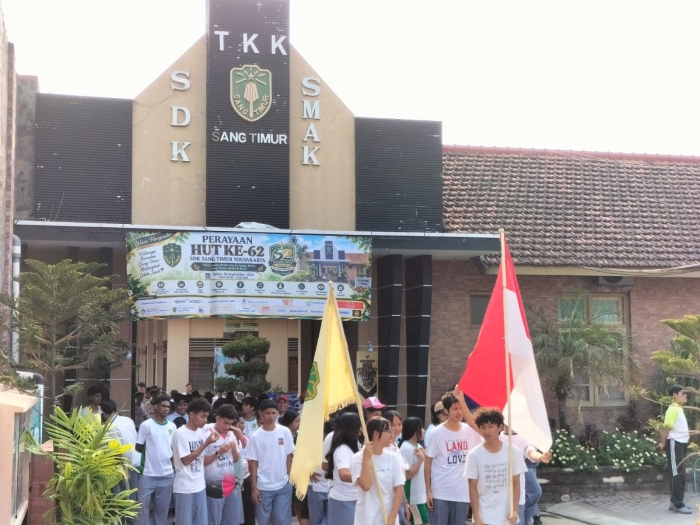 Aksi Bugar dengan Jalan Sehat 